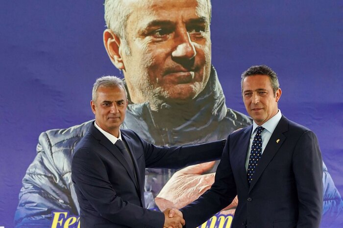 نگرانی پرسپولیس از جدایی کارتال در روز ادامه جاه‌طلبی رونالدو در ۴۰ سالگی