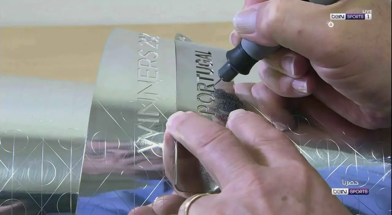 اشک‌های اسطوره:  رونالدو در ۴۰ سالگی با غرور اشک ریخت (عکس)