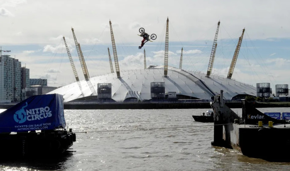 تراویس پاسترانا