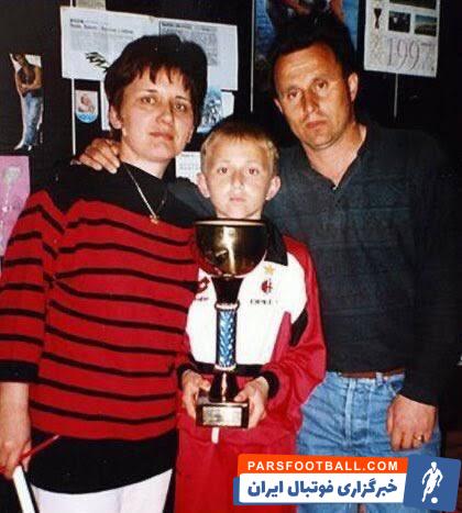 لوکا مودریچ با پیراهن آث میلان در دوران نوجوانی 