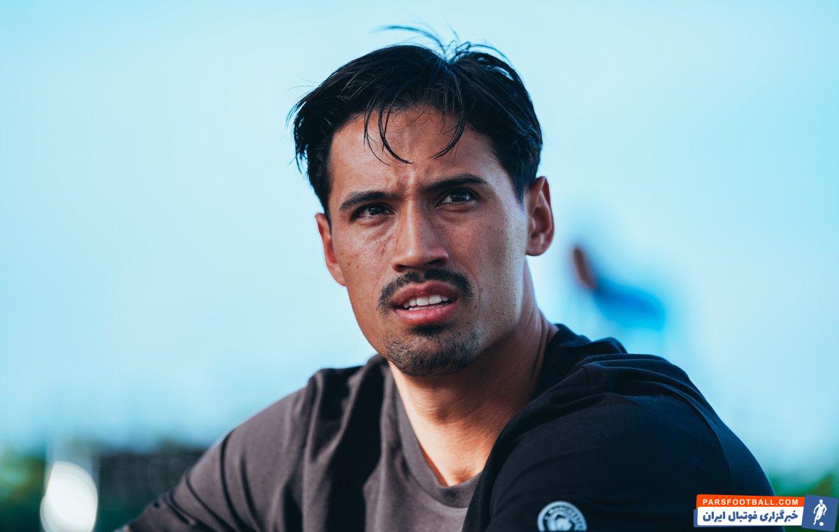 تیجانی ریندرس و رایان آیت نوری در تمرینات منچسترسیتی