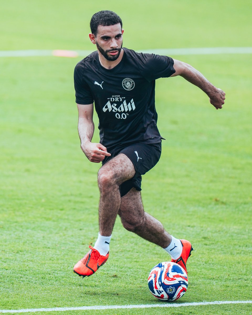 رایان آیت نوری - مدافع چپ الجزایری منچسترسیتی