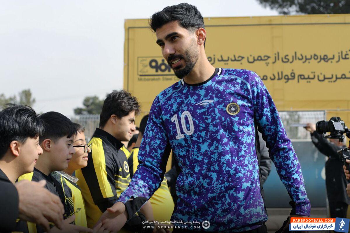 رضا شکاری ستاره جدید پرسپولیس وارد تهران شد