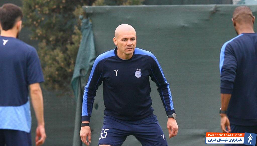 رافائل سیلوا تصاویری از تمرینات اختصاصی خود در برزیل منتشر کرد