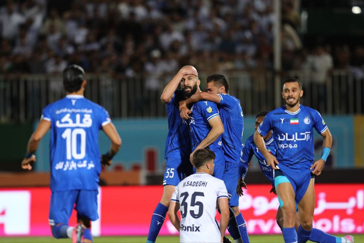 391931 تیر دشمنان استقلال به سنگ خورد؛ این جام نوشجانمان/ منتظریم ببینیم سیدورف چه گلی به سر استقلال میزند/ ملوانیها مسائل را کش ندهند که به ضررشان است!