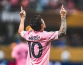 لیونل مسی و اهدای پیراهنش به ژالمینیا بازیکن پیشین تیم ملی برزیل