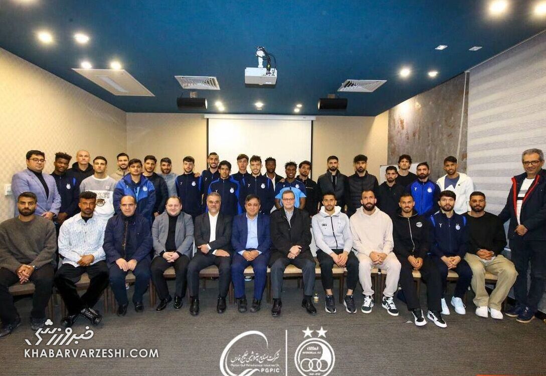 اگر آقای جویباری تحت فشار مالی است ۳۰۰میلیونش را برگردانم/ در استقلال از پول خودمان به ما پاداش دادند/ بی‌اطلاعی از نام ماشین‌های اهدایی دو روز سوژه تیم بود!