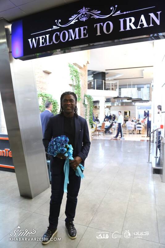 4429060 فوری؛ اولین خارجی فصل جدید استقلال وارد ایران شد +عکس