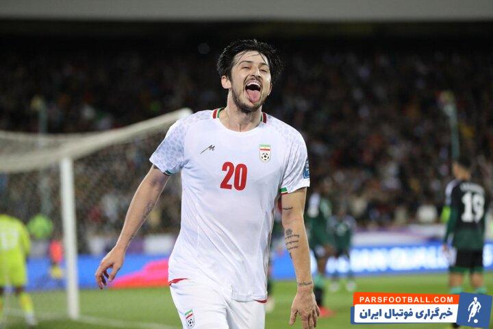 سردار آزمون تصویری از خودش در کنار پدرش منتشر کرد