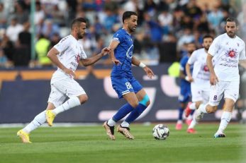 آرش رضاوند برای تمدید قرارداد با استقلال به توافق رسید