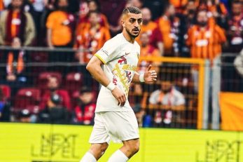 استقلال مذاکرات خود را با مجید حسینی متوقف کرد