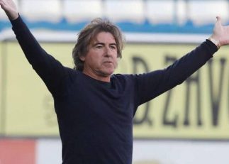 شاهرخ بیانی : ریکاردو ساپینتو رزومه دار است و فوتبال به روزی را بازی می کند