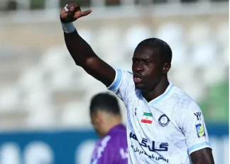 عثمان اندونگ با انتشار پوستری به حمایت از ایران در پی حمله اسراییل پرداخت