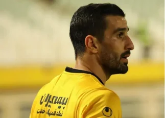 سپاهان به دنبال عقد قرارداد با احسان حاج صفی ستاره تیم ملی فوتبال ایران