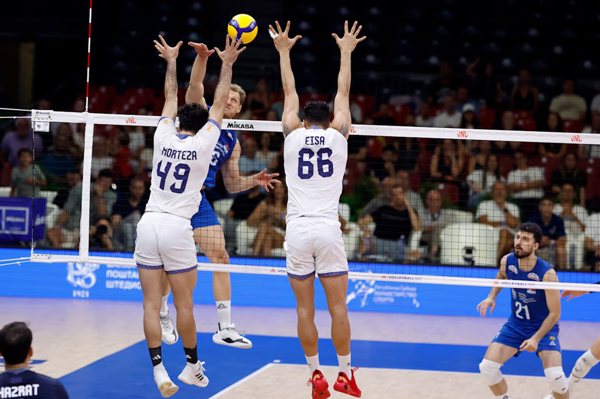 عیسی ناصری و مرتضی شریفی