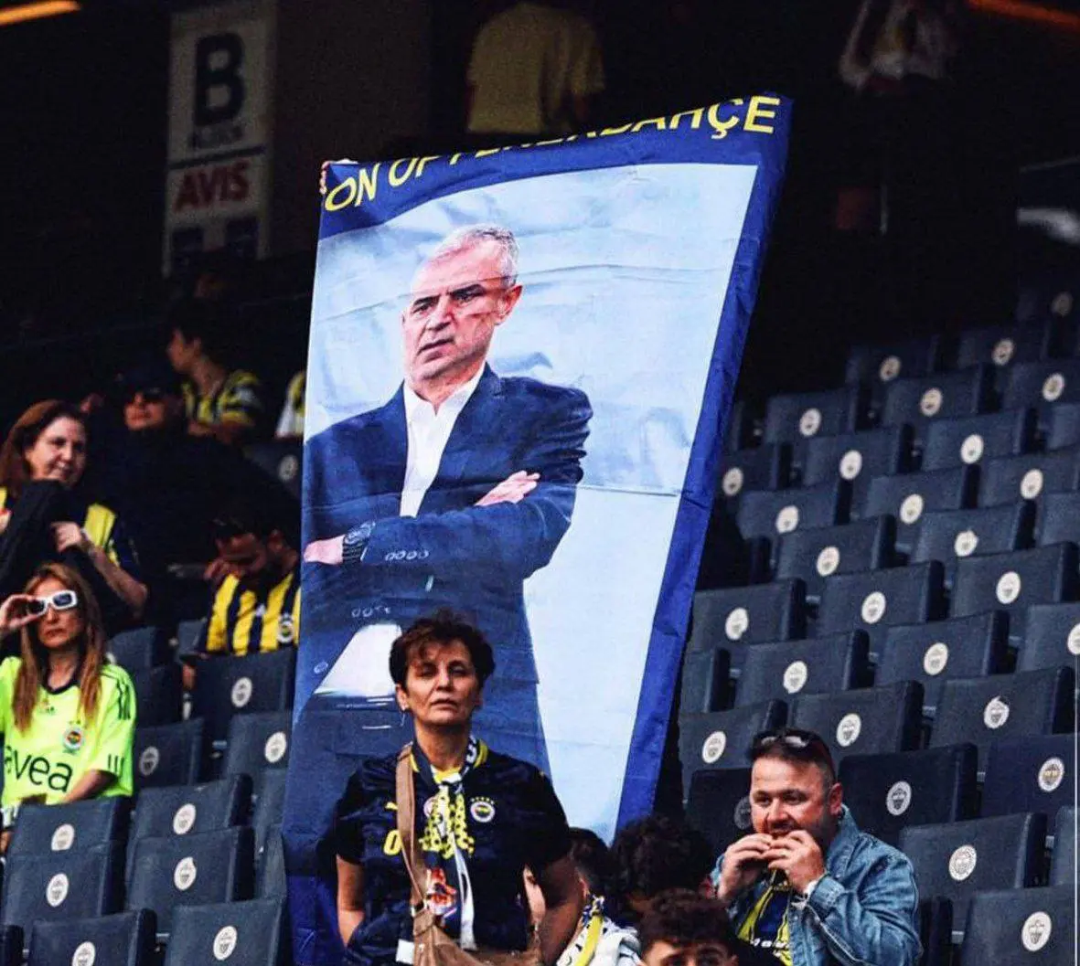 فنرباغچه علیه رویاپردازی بزرگ پرسپولیس (عکس)