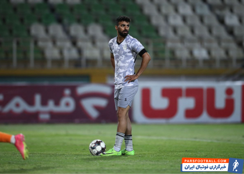 یونس دلفی ستاره فوتبال ایران : خراب آنکس که آبادت نخواهد