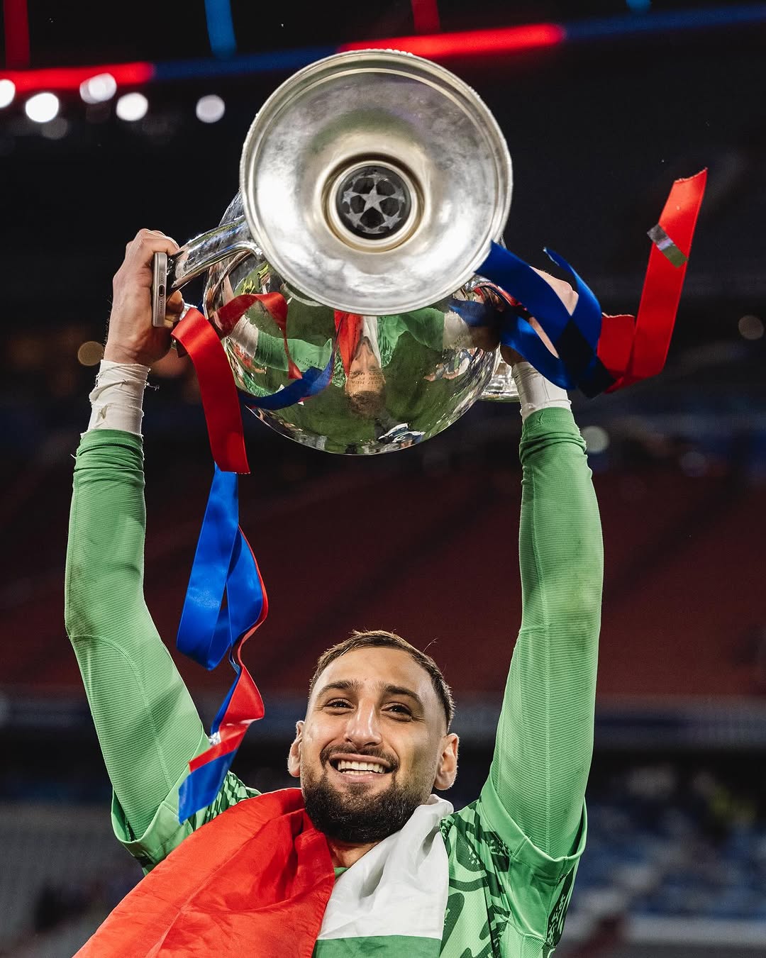 photo_2025-06-02_01-13-01 جانلوییجی دوناروما