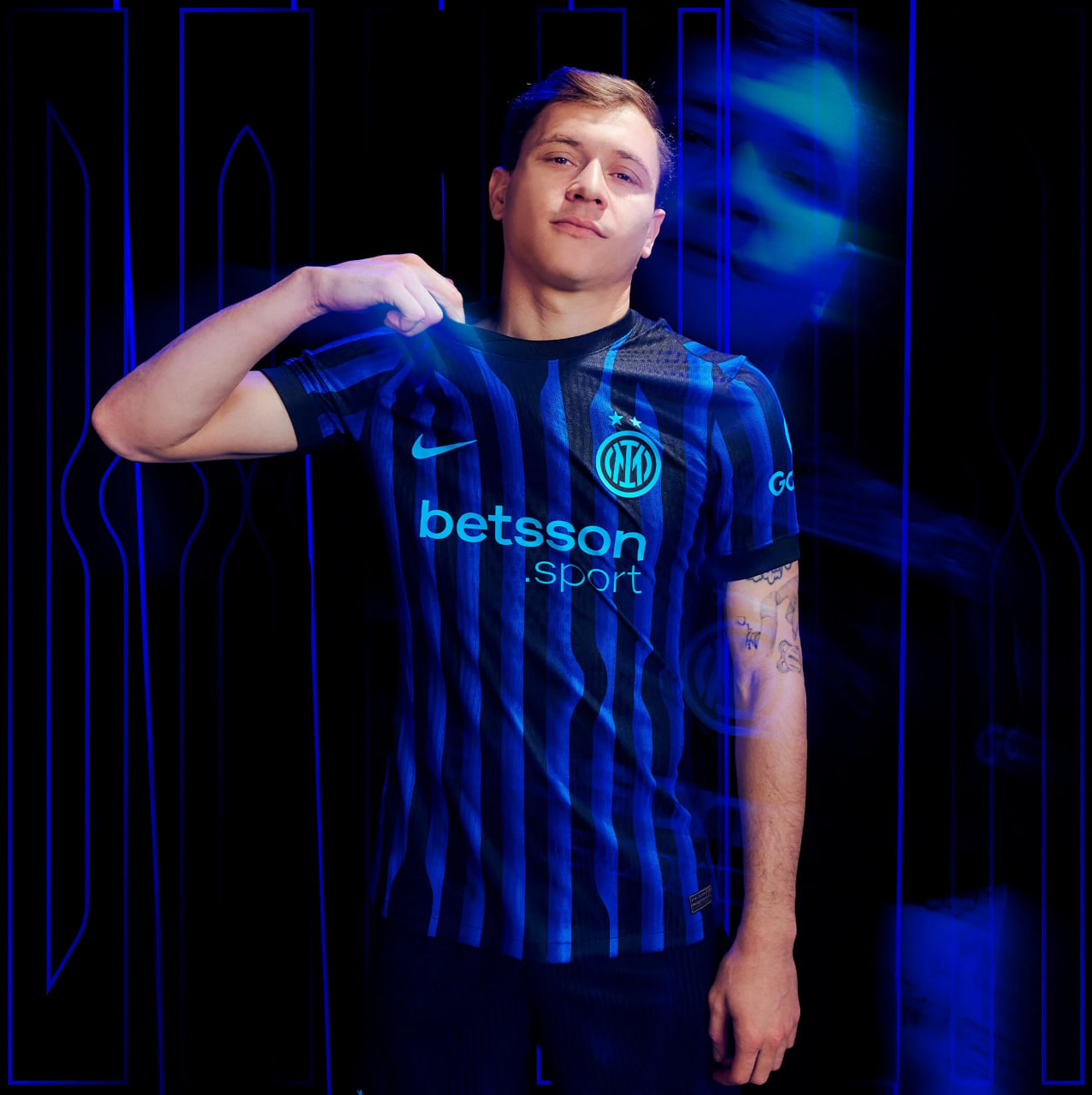 پیراهن اول اینتر در فصل 26-2025