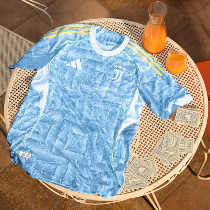 پیراهن دوم یوونتوس 26-2025