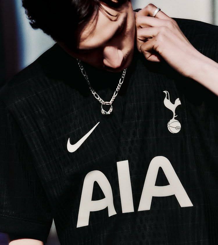 photo_2025-06-26_11-39-51 پیراهن دوم تاتنهام - لیگ برتر انگلیس