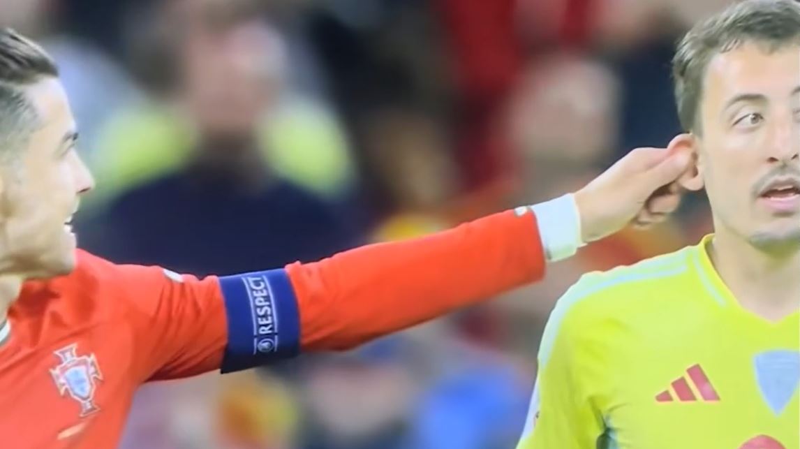 وقتی کریستیانو رونالدو گوش بازیکن اسپانیا را کشید!