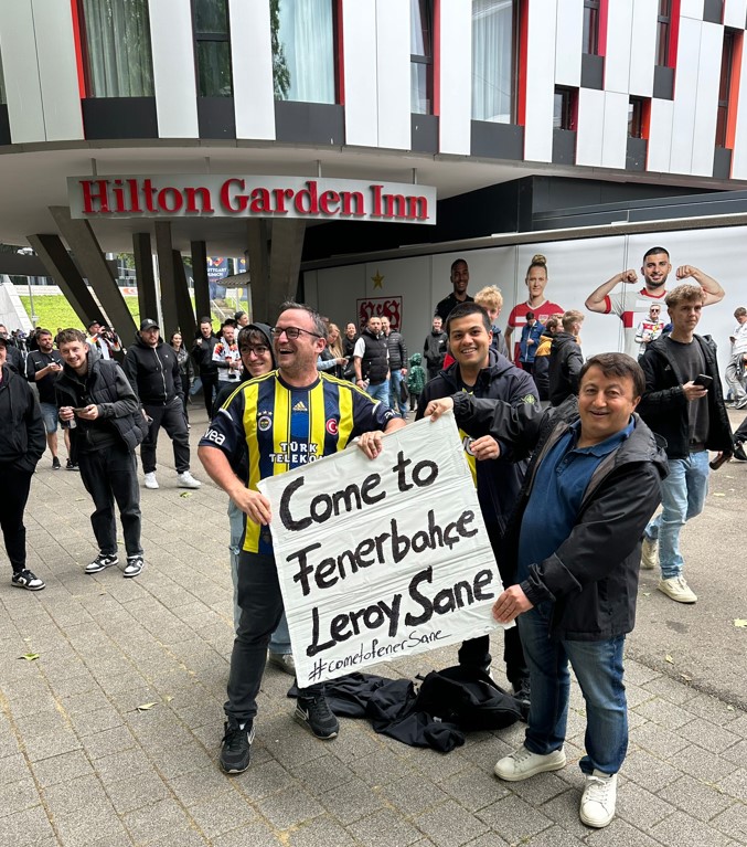 screenshot_2025-06-08_162855 بنر هواداران فنرباحچه برای لروی سانه