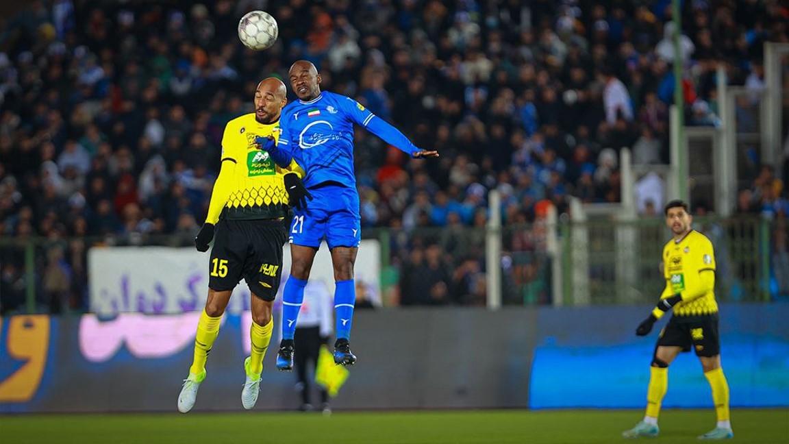 steven-nzonzi-sepahan-gael-kakuta-esteghlal-2025 استیون انزونزی هافبک میانی فرانسوی سپاهان اصفهان - گائل کاکوتا هافبک سابق استقلال تهران