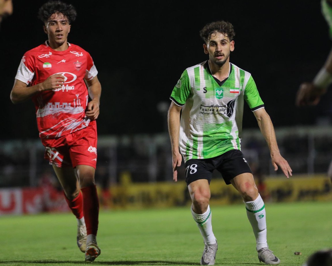 yaghoob-barajee-perspolis-mehdi-goudarzi-kheybar-2025 مهدی گودرزی هافبک میانی خیبر خرم اباد و یعقوب براجعه هافبک تیم پرسپولیس تهران - لیگ برتر ایران