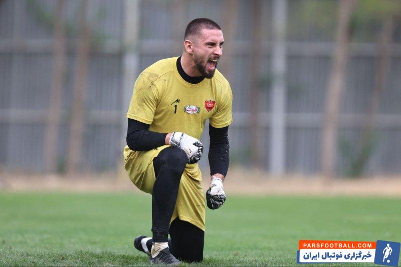 الکسیس گندوز پیراهن شماره 36 را در تمرینات پرسپولیس بر تن کرد