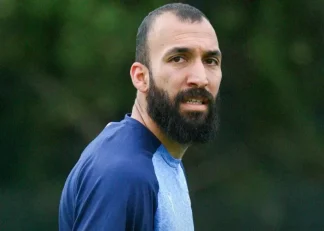 تمدید قرارداد روزبه چشمی کاپیتان دوم تیم فوتبال استقلال تهران با این باشگاه