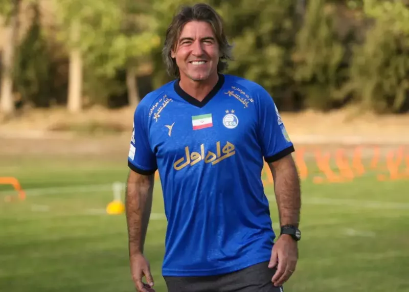 استقبال گرم ساپینتو از ابوالفضل جلالی در حاشیه تمرین استقلال