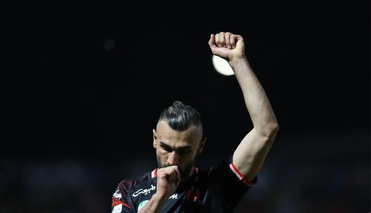 سردار دورسون به بهانه مصدومیت اردوی پرسپولیس را ترک کرد