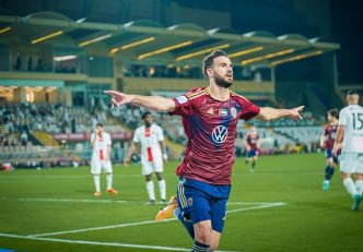 احمد نوراللهی با عقد قراردادی راهی اتحاد کلبا امارات شد