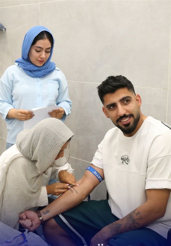 1404041812242338133401134-1 فوتبال , استقلال ,