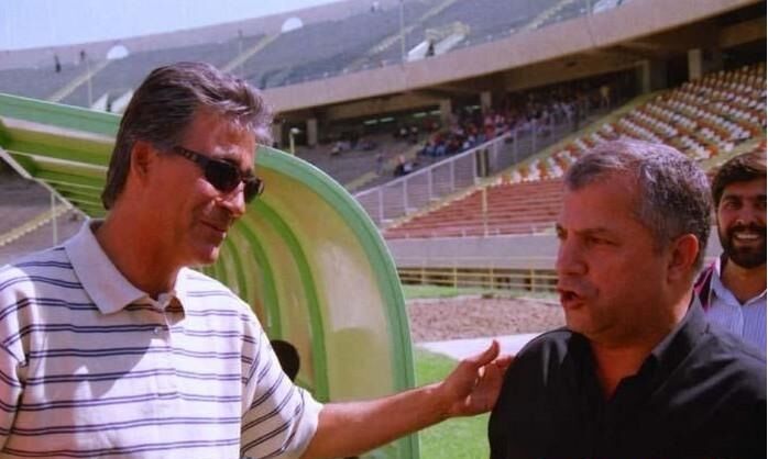 با نظرتنگی سرمربی پرسپولیس را نقد نکنید/ وحید با مشورت مربیان تیمش موفق خواهد شد