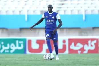 عثمان اندونگ ستاره گل گهر با عقد قراردادی به احمد گروژنی پیوست