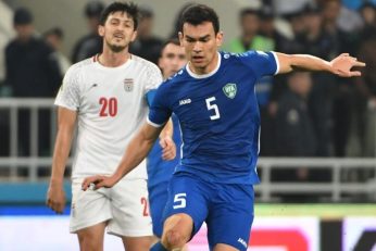 استقلال به دنبال به خدمت گرفتن رستم آشورماتوف ستاره تیم ملی ازبکستان