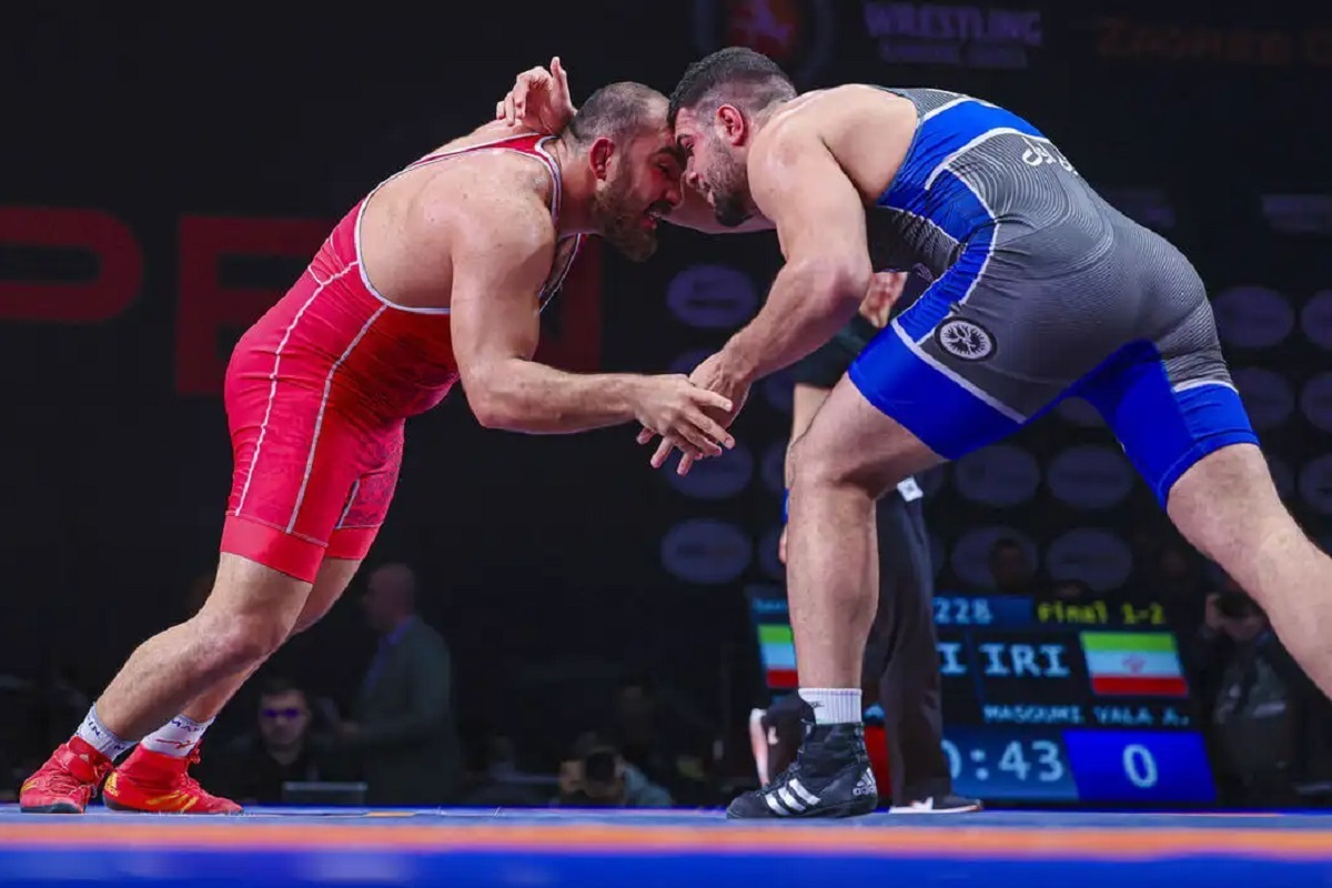 «جدیت» تنها دستاورد سفر معصومیها به آذربایجان؛ هنوز نه خانی آمده و نه خانی رفته! «جدیت» تنها دستاورد سفر معصومیها به آذربایجان؛ هنوز نه خانی آمده و نه خانی رفته!