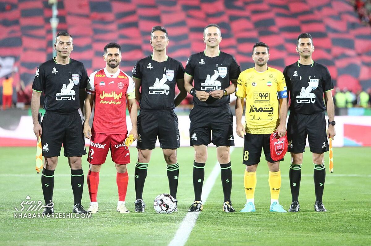 «بی‌داوری» هم به مشکل «بی‌آبی» اضافه شد!/ همسایه‌های کوچک ایران در جام‌جهانی نماینده دارند ما نه!/ آقای وزیر! یقه مقصران این آبروریزی را بگیرید