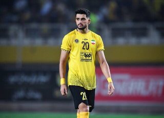 حسین گودرزی ستاره سپاهان در آستانه انتقال به استقلال