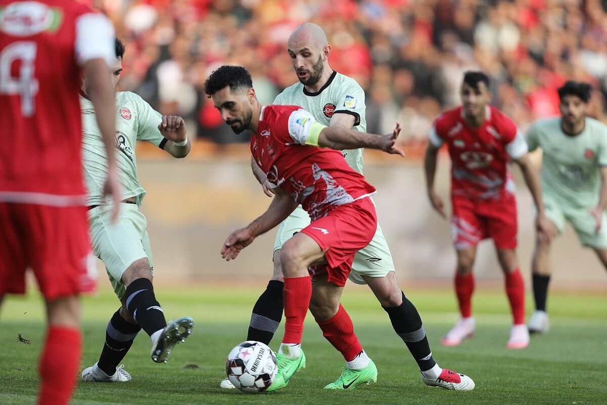 373000 دم ساپینتو گرم وسط جنگ به ایران آمد و استقلال بیمار را تحویل گرفت/ این استقلال با این یارگیری بعید است موفق شود!