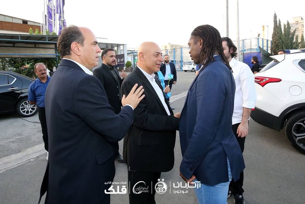 برد الهلال مقابل منچسترسیتی قلبم را به درد آورد/ حالا باید هم حسرت بخوریم هم تاسف/ پول فوتبال ما را خرج جیب دلال‌ها کردند؛ این هم وضعیت استقلال است!