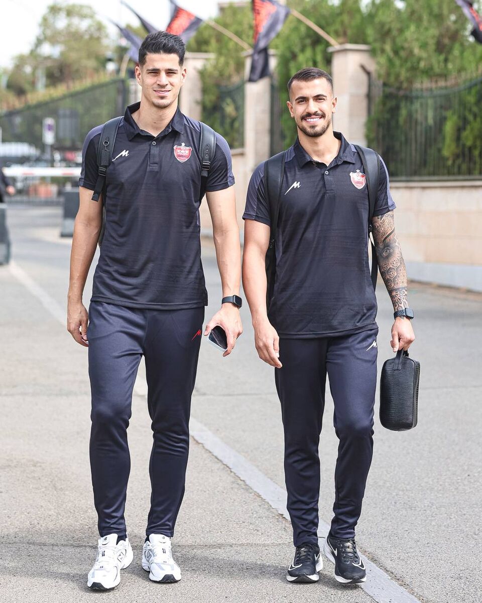 395622 خوش و بش شیرین گلرها در غیاب گندوز