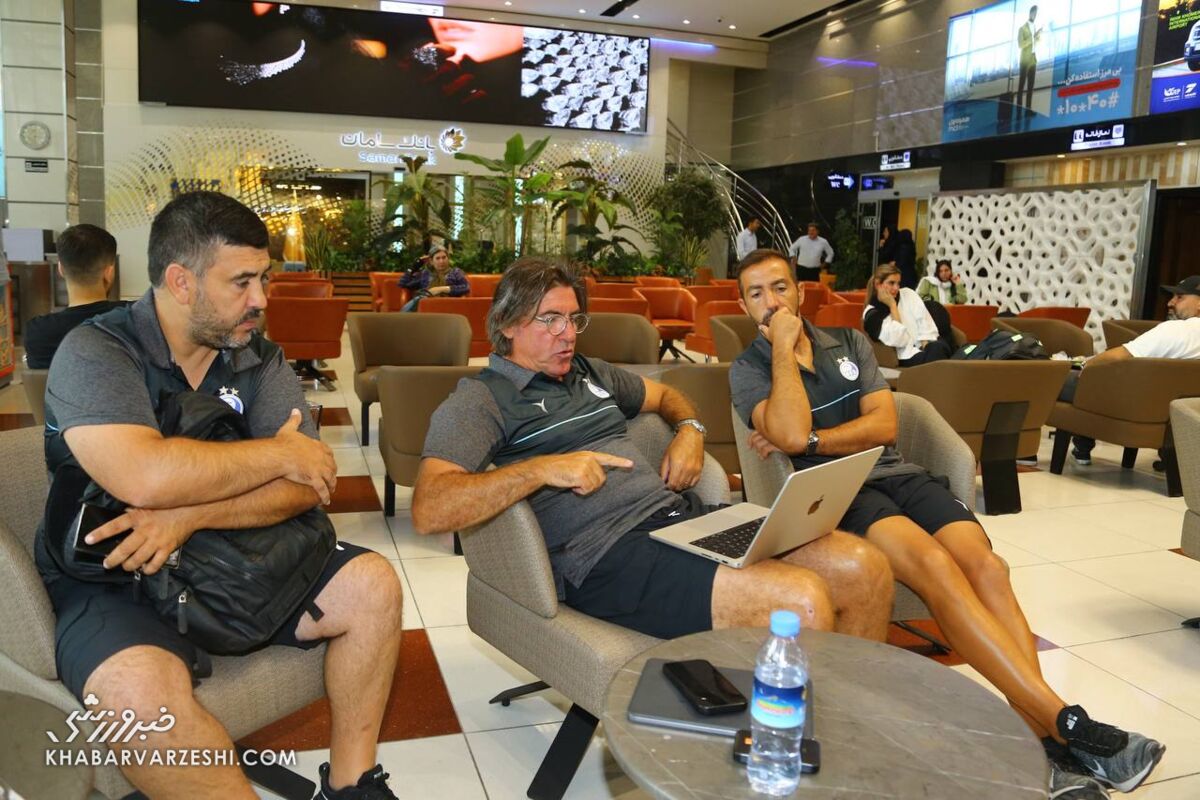 ساپینتو در فرودگاه هم بیکار نبود +عکس