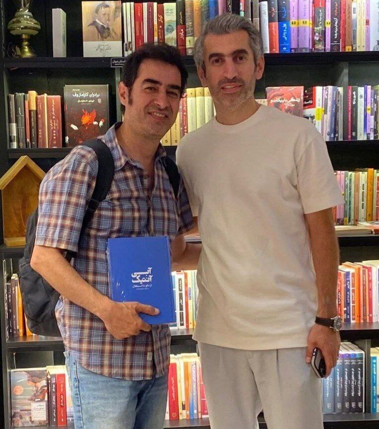 397422 سوپراستار سینما در کتابفروشی ۸ شاکی +عکس