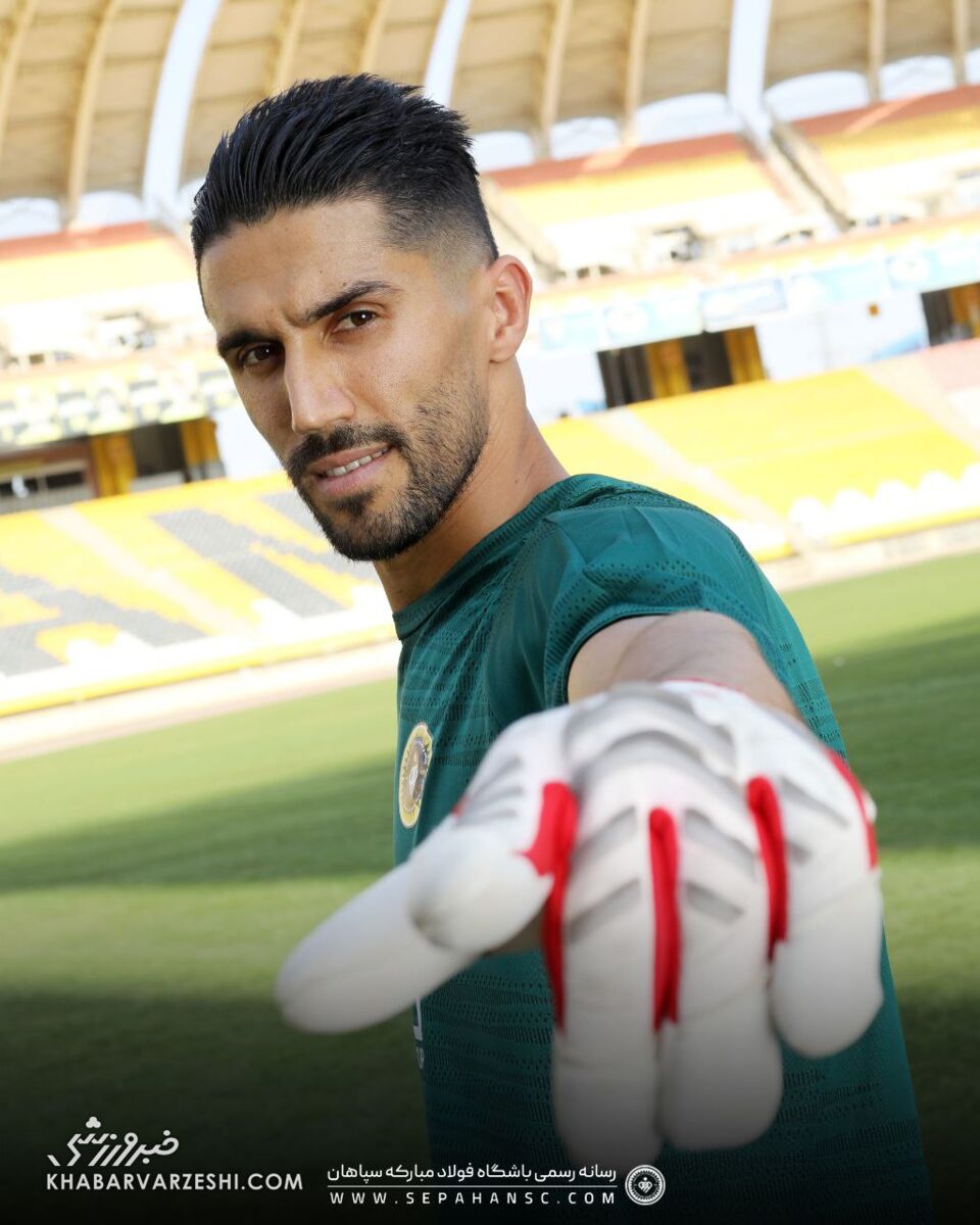 گلر شماره یک سپاهان رسماً مشخص شد؛ حسینی یا اخباری؟ +عکس