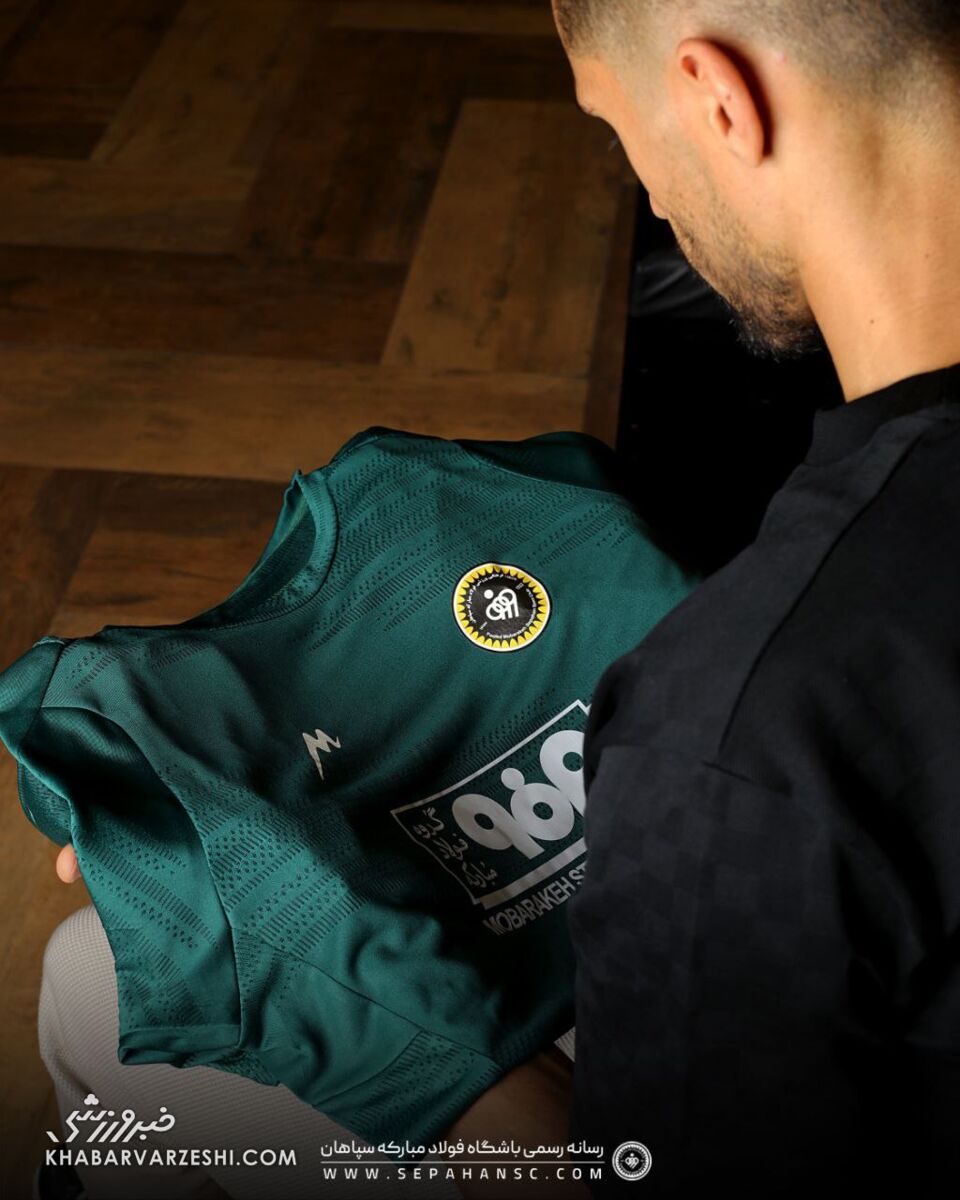 گلر شماره یک سپاهان رسماً مشخص شد؛ حسینی یا اخباری؟ +عکس