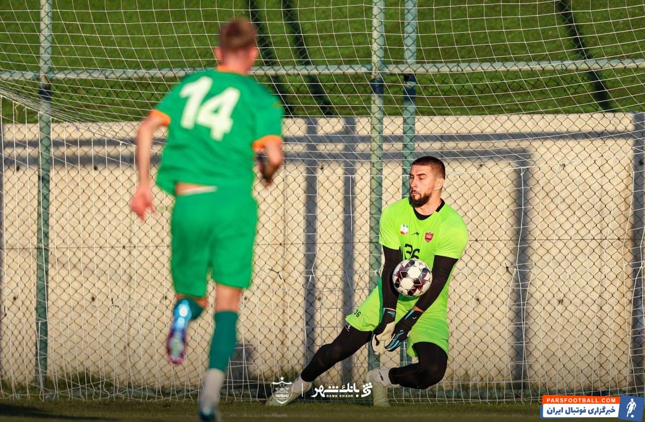 الکسیس گندوز پیراهن شماره 36 را در تمرینات پرسپولیس بر تن کرد