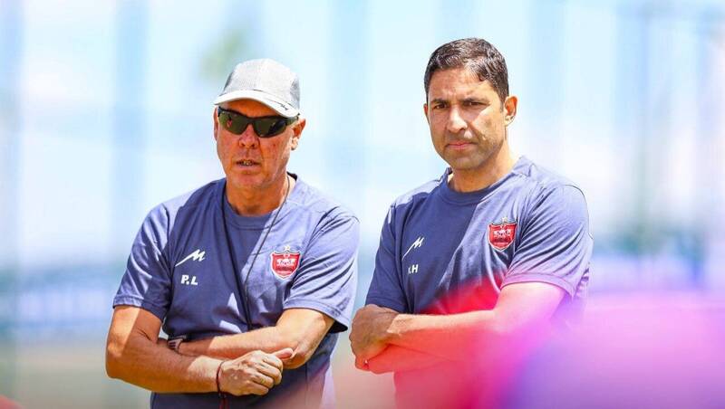 نگرانی از رختکن پرسپولیس و محجوبیت هاشمیان؛ او دستیار بزرگ لازم دارد